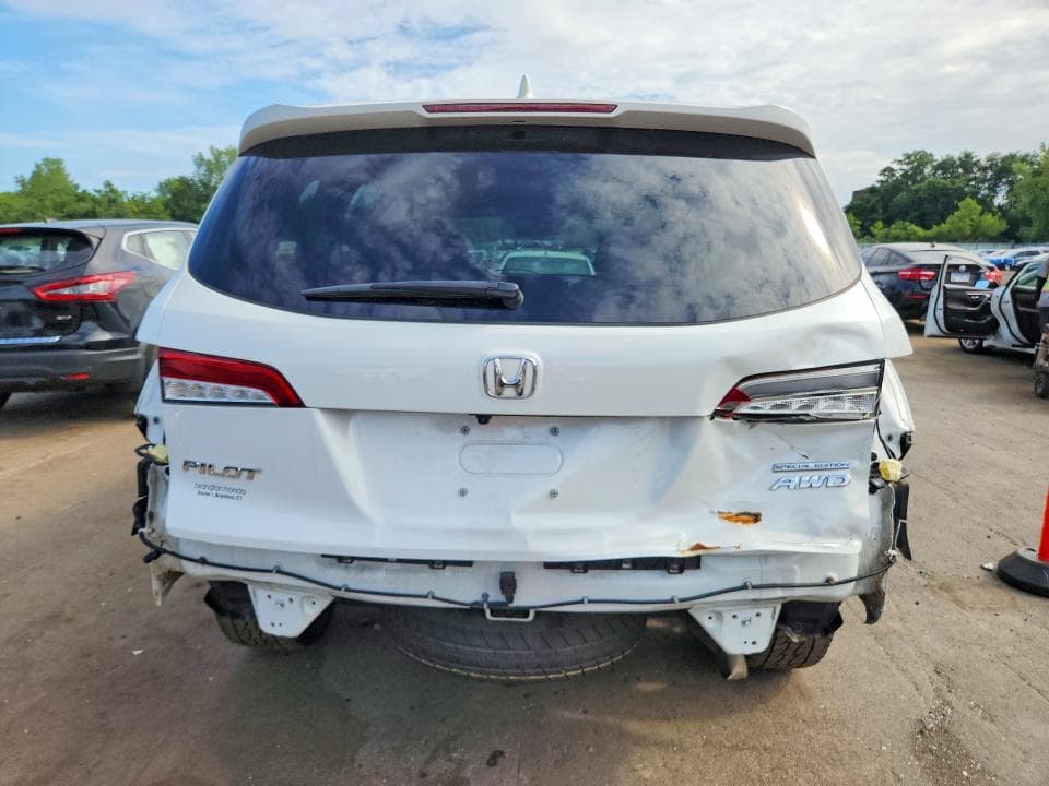 2022 HONDA PILOT SE 6
