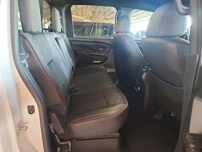 2024 NISSAN TITAN PRO-4X 10