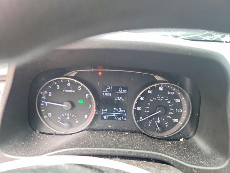 2017 HYUNDAI ELANTRA SE 9