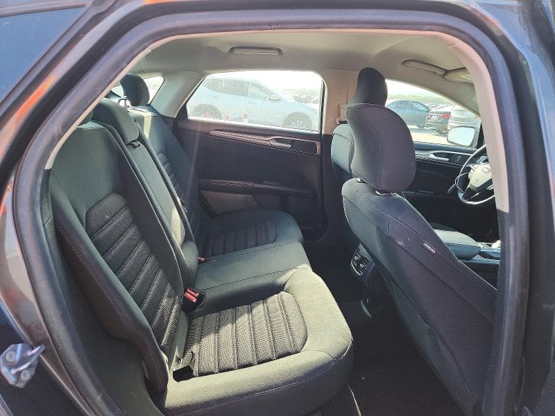 2019 FORD FUSION SE 10
