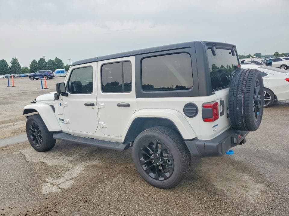 2022 JEEP WRANGLER UNLIMITED SAHARA 4XE 2