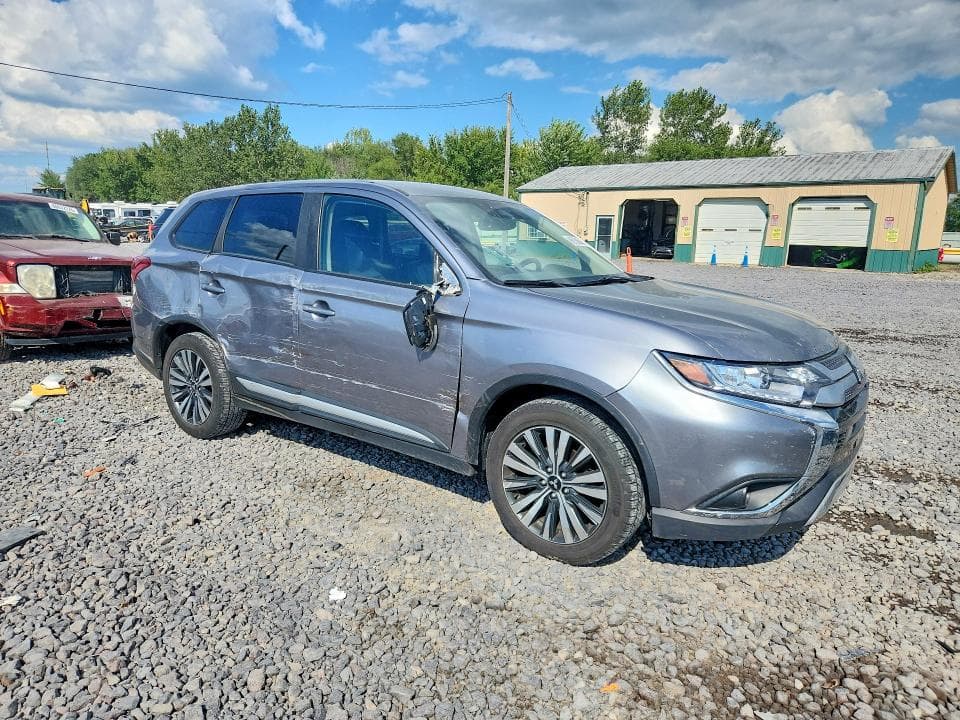 2020 MITSUBISHI OUTLANDER SE 4