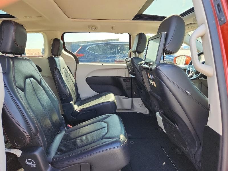 2018 CHRYSLER PACIFICA TOURING L PLUS 11