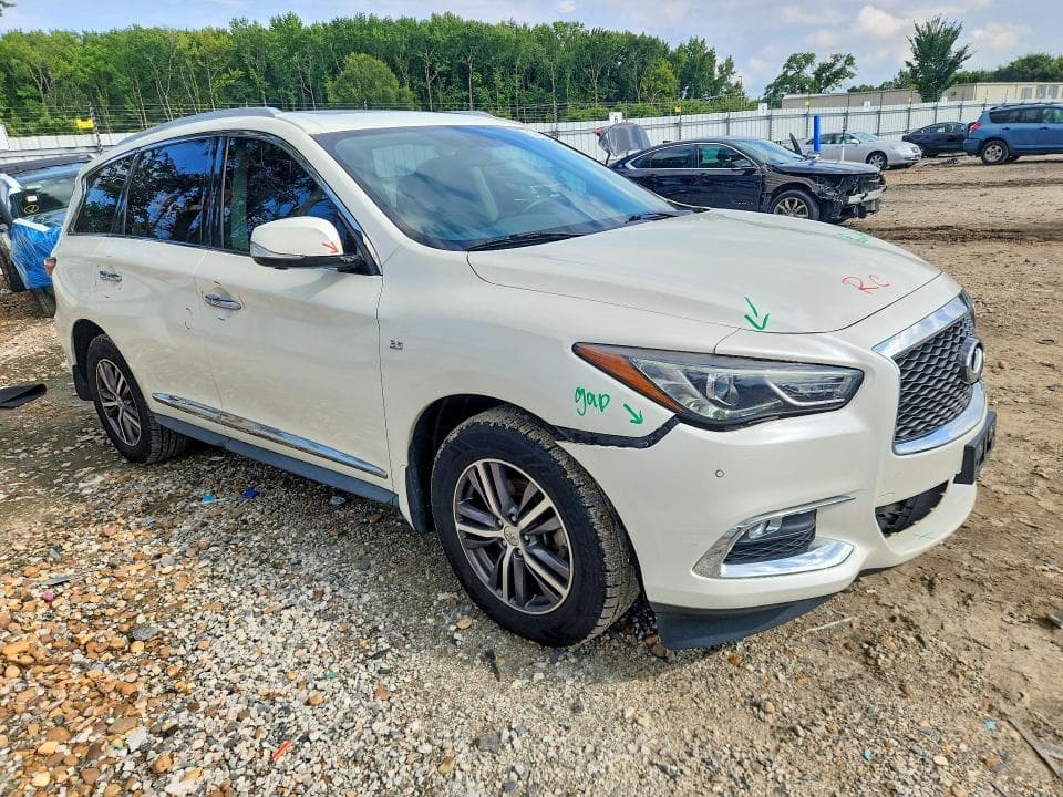 2017 INFINITI QX60 BASE 4