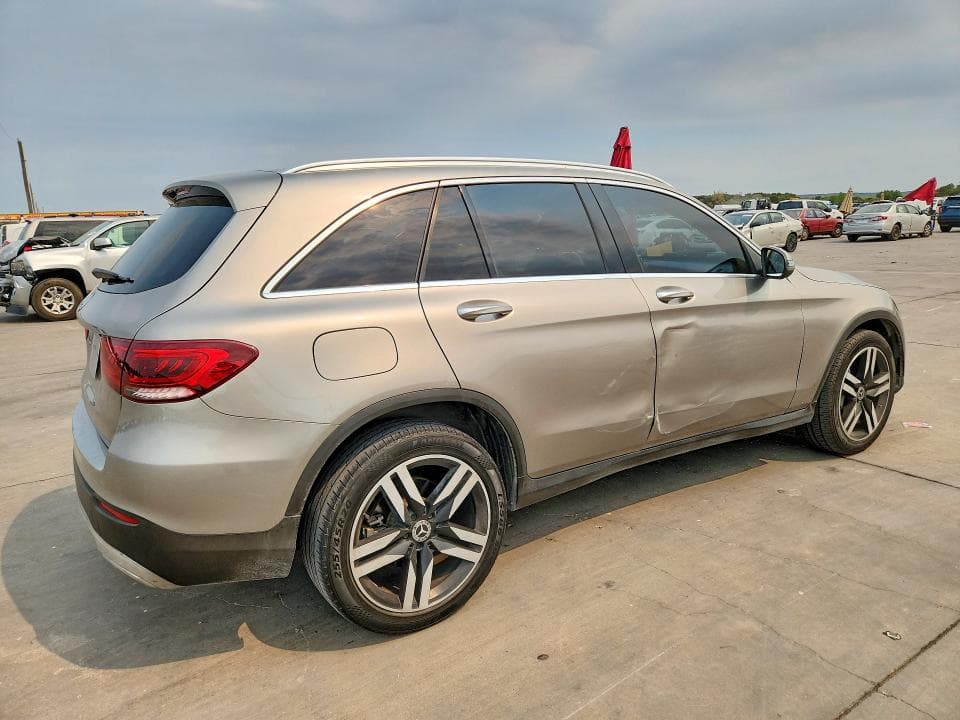 2020 MERCEDES-BENZ GLC 300 3