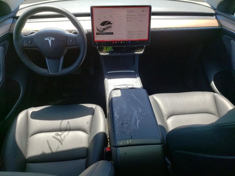 2023 TESLA MODEL Y 8
