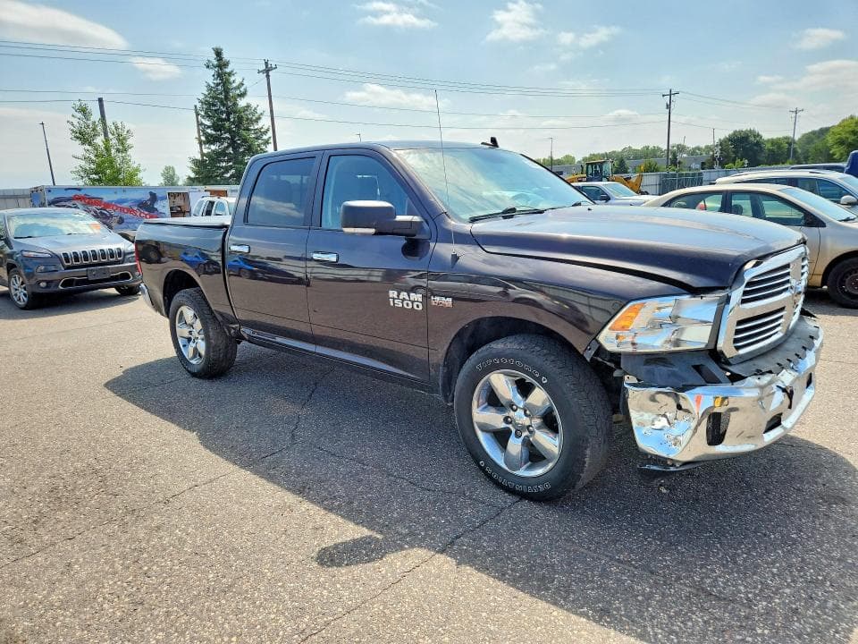 2017 RAM 1500 SLT 4