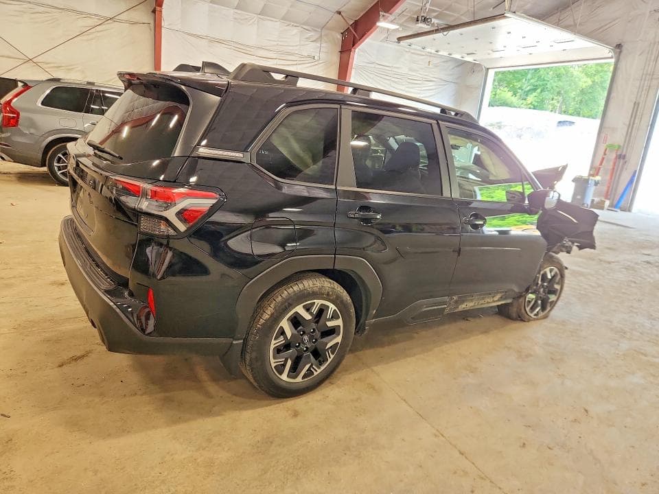 2025 SUBARU FORESTER PREMIUM 3