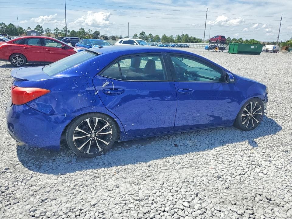 2018 TOYOTA COROLLA SE 3