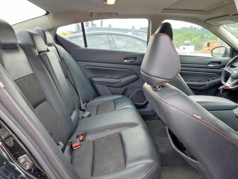 2021 NISSAN ALTIMA SR 10