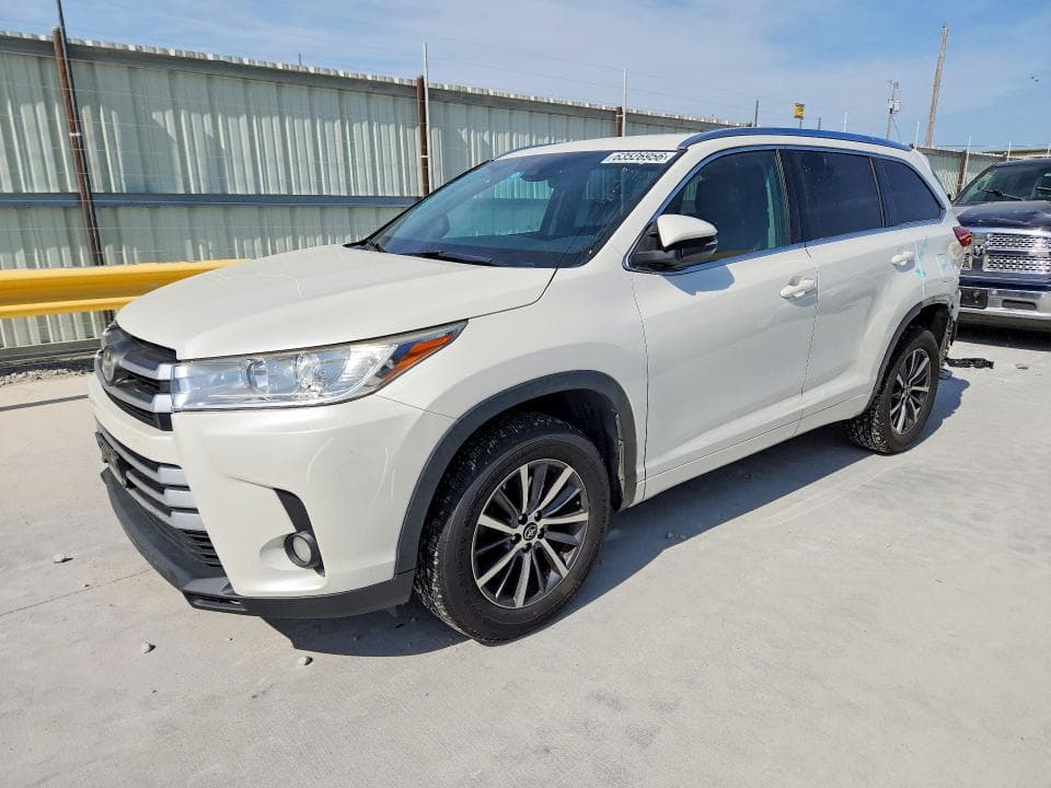 2017 TOYOTA HIGHLANDER XLE - 1