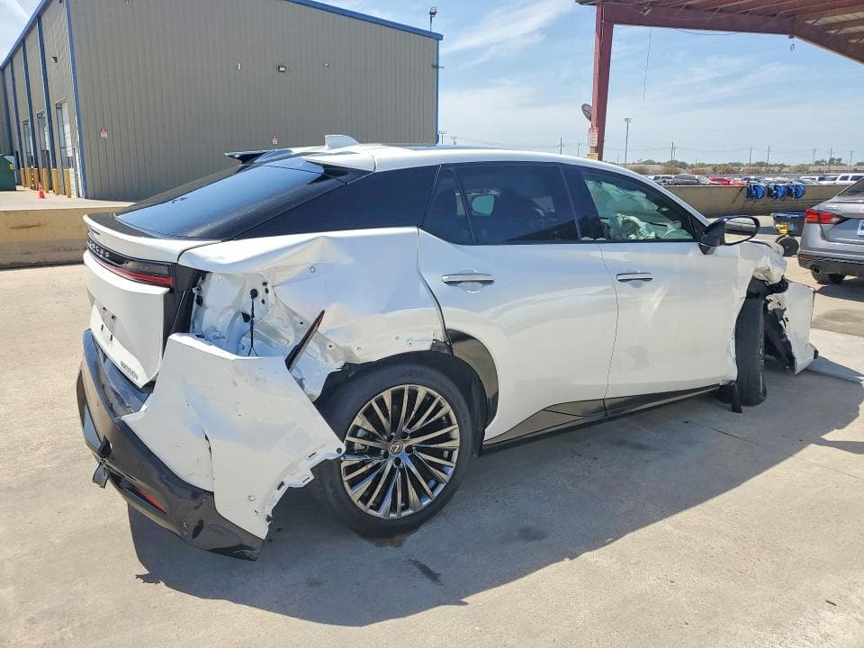 2024 LEXUS RZ 300E 3
