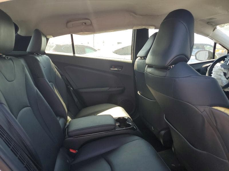 2017 TOYOTA PRIUS PRIME PREMIUM 10