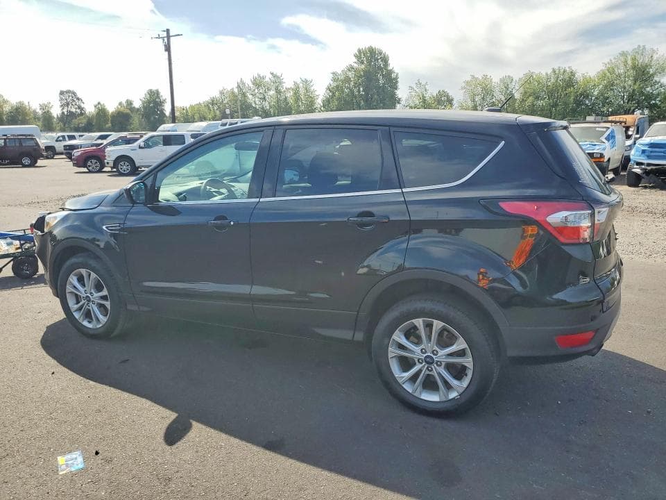 2017 FORD ESCAPE SE 2
