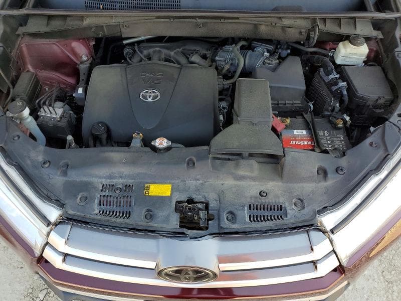 2018 TOYOTA HIGHLANDER XLE 12
