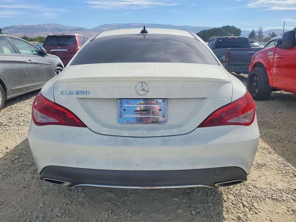 2018 MERCEDES-BENZ CLA 250 6