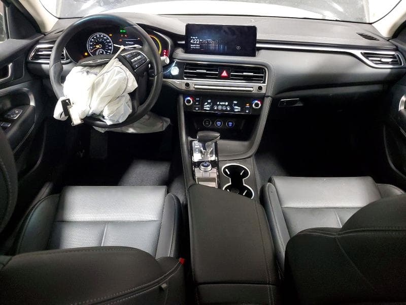 2026 GENESIS G70 2.5T STANDARD 8