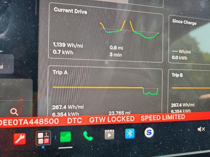 2026 TESLA MODEL Y 9