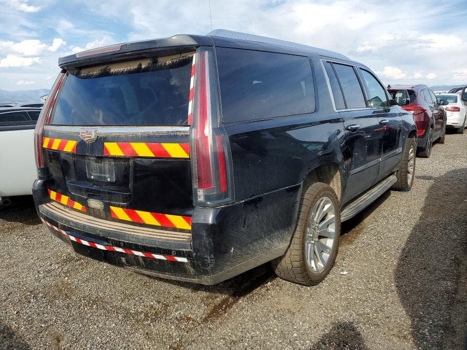 2018 CADILLAC ESCALADE ESV LUXURY 3