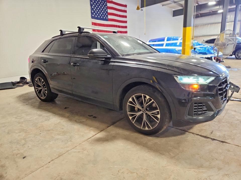 2021 AUDI Q8 PREMIUM 4