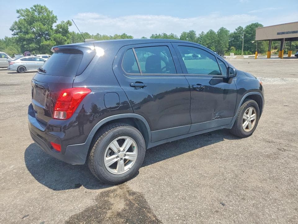 2022 CHEVROLET TRAX LS 3