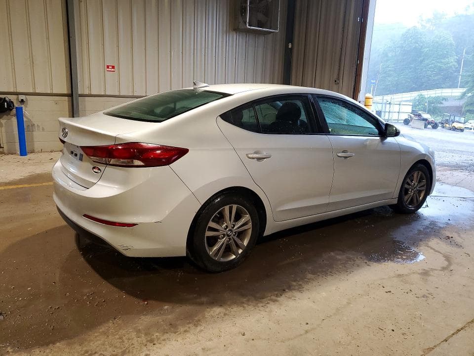 2018 HYUNDAI ELANTRA SEL 3