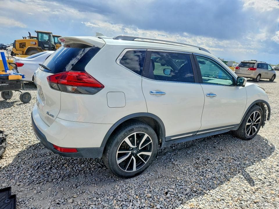 2017 NISSAN ROGUE SL 3