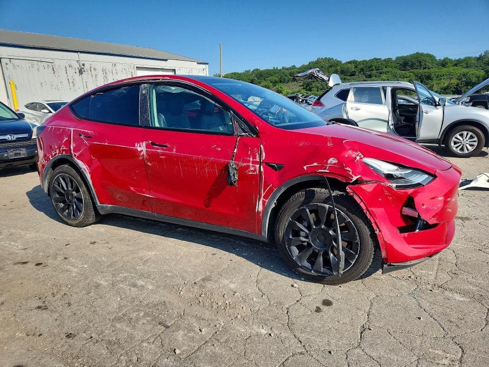 2022 TESLA MODEL Y 4
