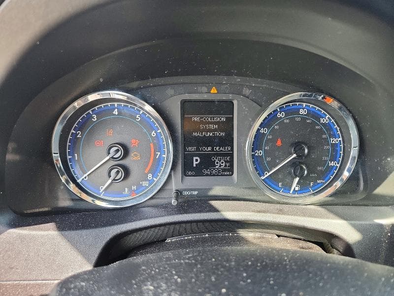 2018 TOYOTA COROLLA LE 9