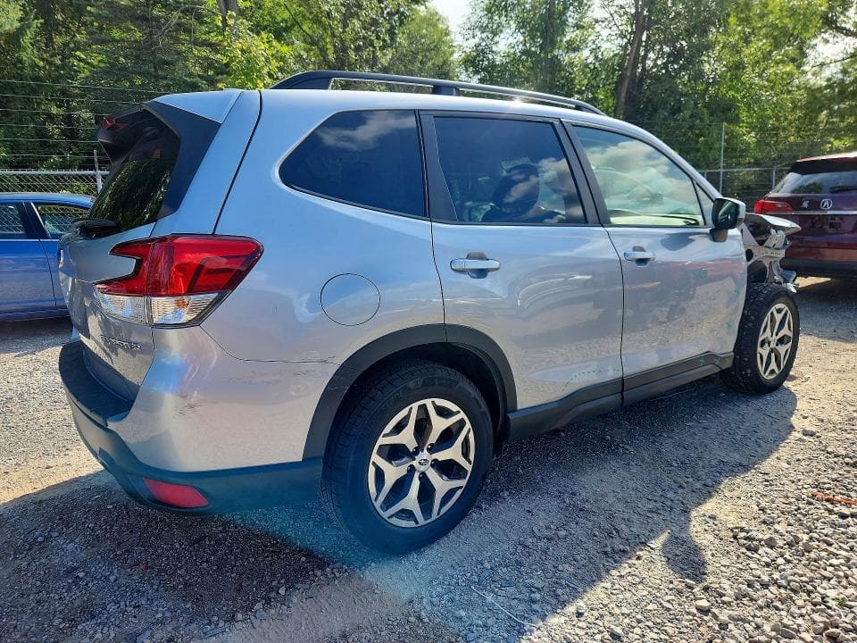 2019 SUBARU FORESTER PREMIUM 3