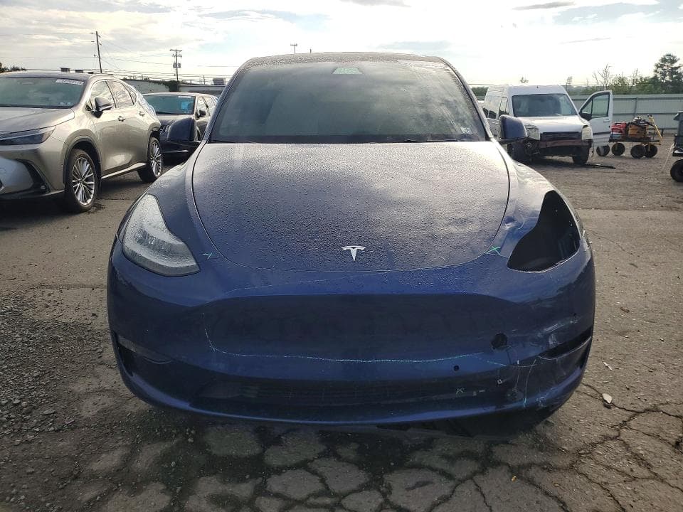 2022 TESLA MODEL Y 5