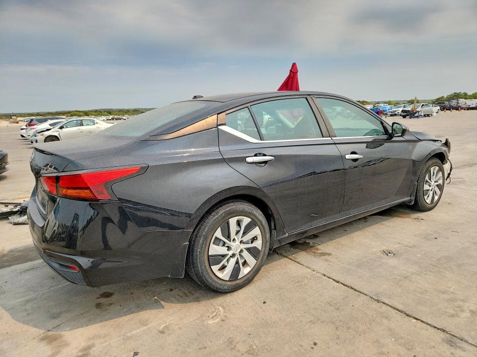 2019 NISSAN ALTIMA S 3