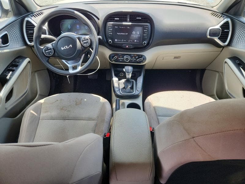 2025 KIA SOUL LX 8