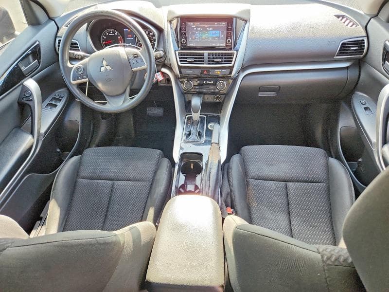 2019 MITSUBISHI ECLIPSE CROSS ES 8