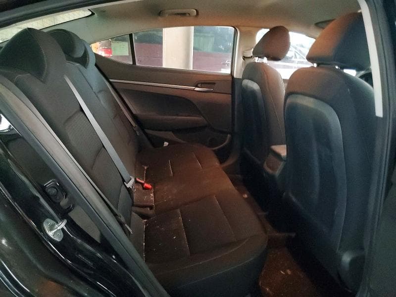 2018 HYUNDAI ELANTRA SE 10