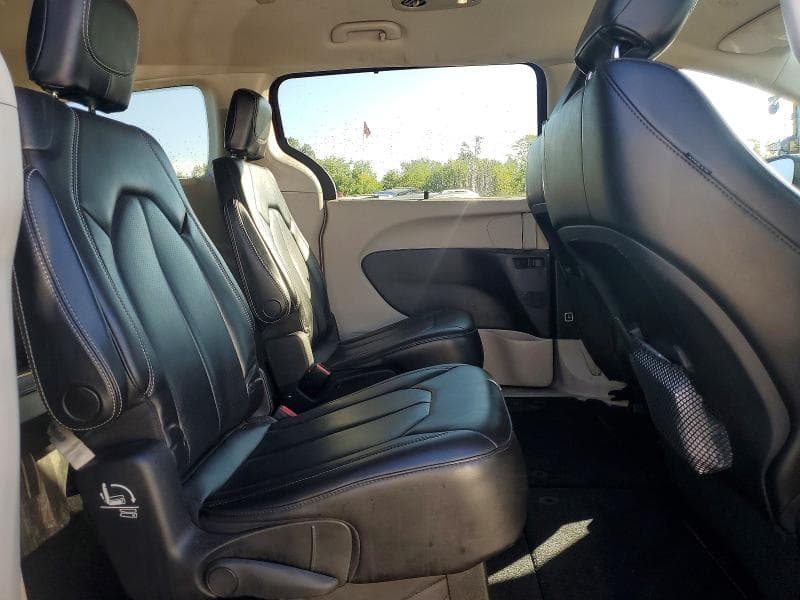 2021 CHRYSLER VOYAGER LXI 11