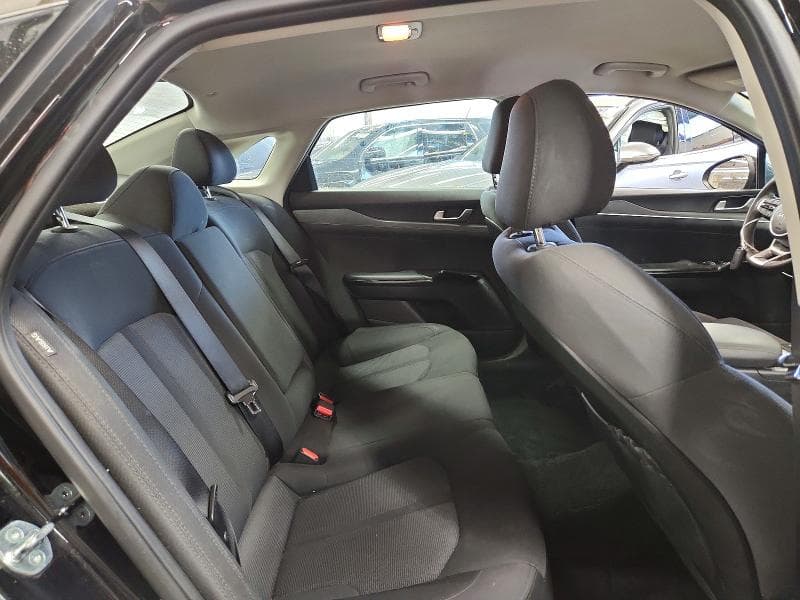 2023 KIA K5 LXS 10