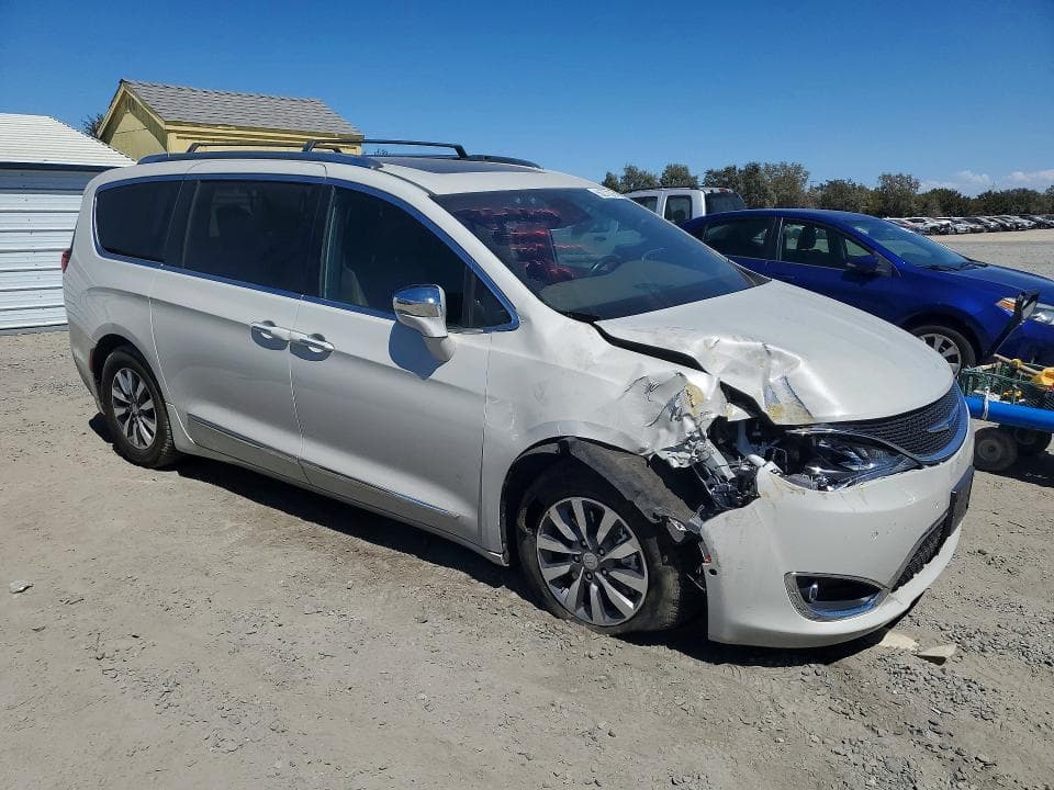 2020 CHRYSLER PACIFICA HYBRID LIMITED 4