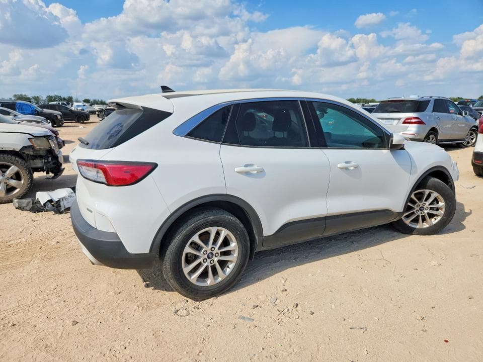 2020 FORD ESCAPE SE 3