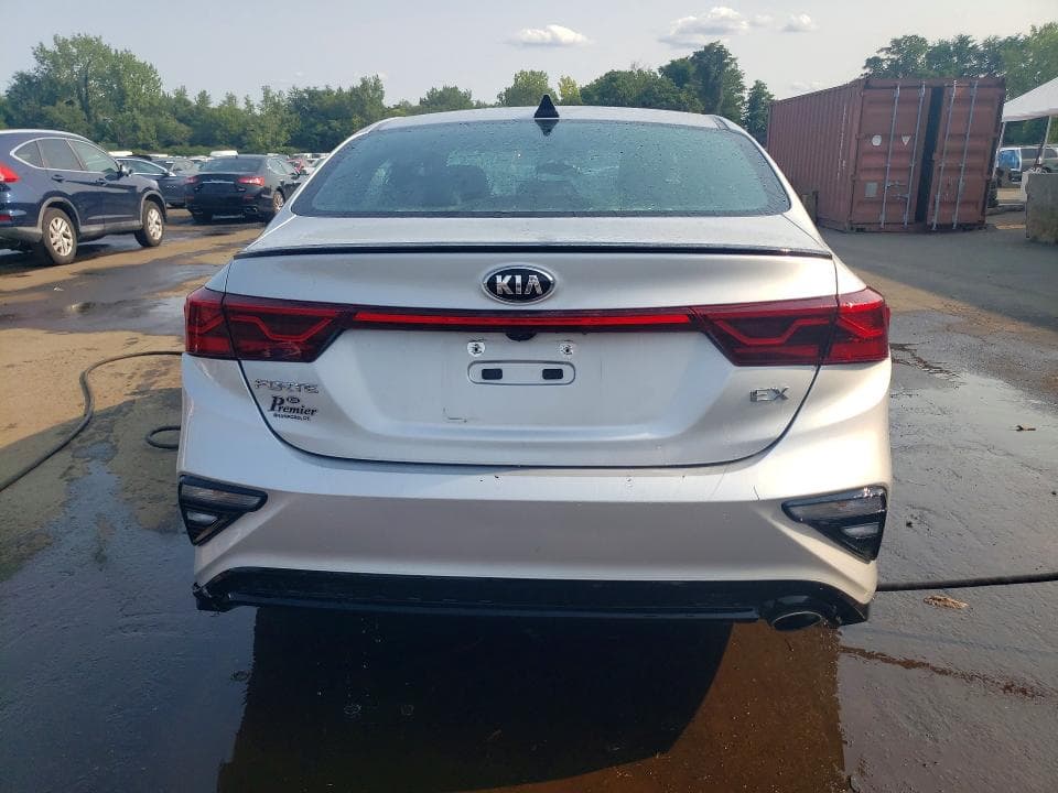 2020 KIA FORTE EX 6