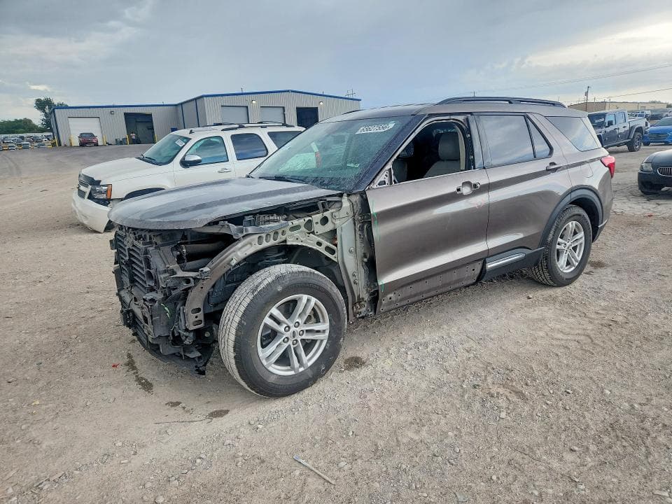 2021 FORD EXPLORER XLT - 1