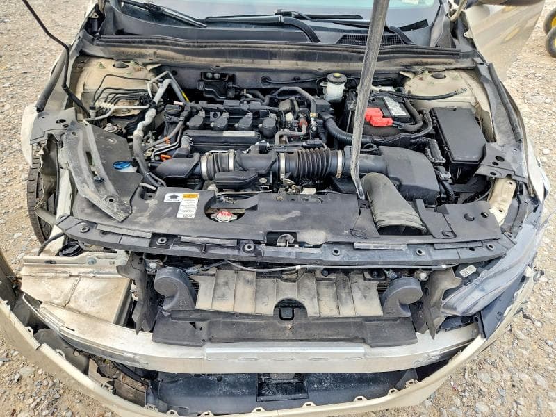2018 HONDA ACCORD LX 11