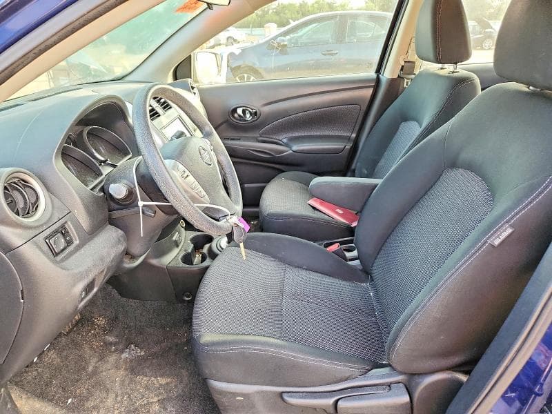 2019 NISSAN VERSA SV 7