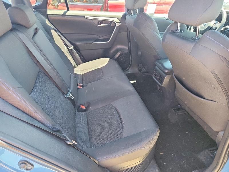 2022 TOYOTA RAV4 SE 11