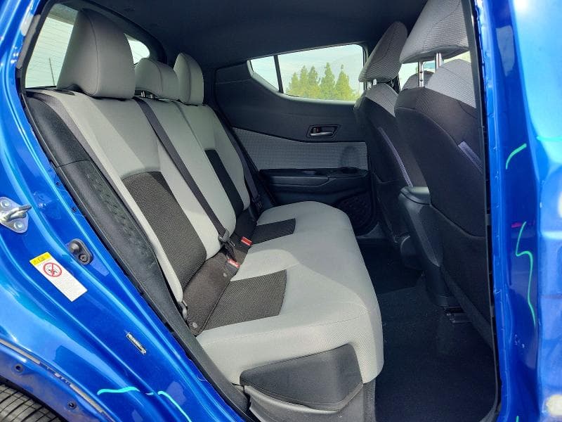 2019 TOYOTA C-HR XLE 11