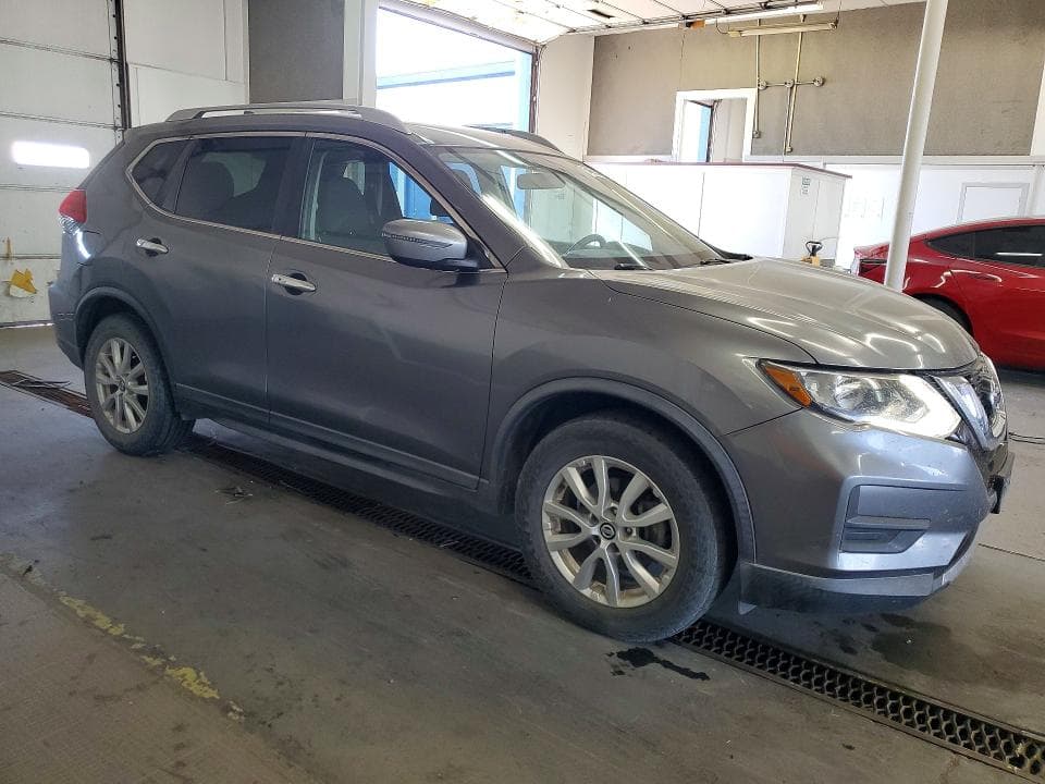 2017 NISSAN ROGUE SV 4