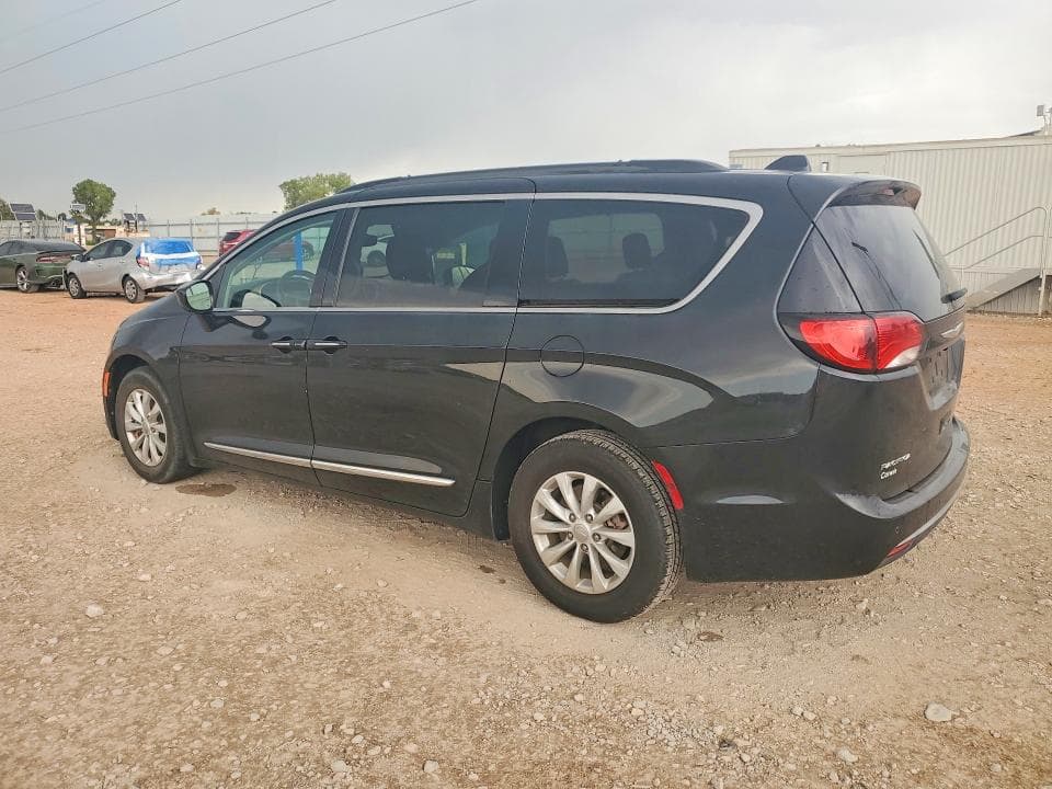 2017 CHRYSLER PACIFICA TOURING L 2