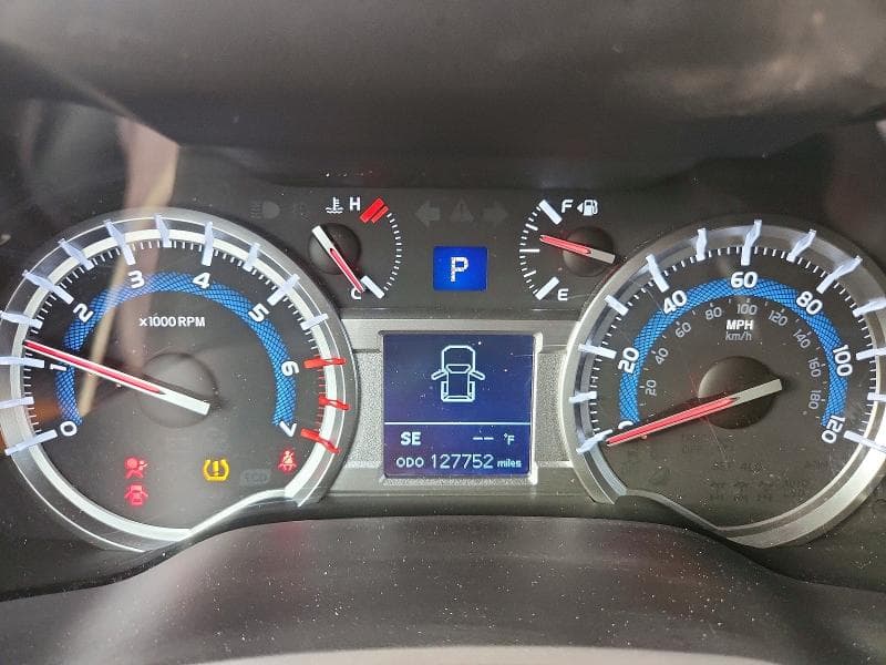2019 TOYOTA 4RUNNER SR5 9