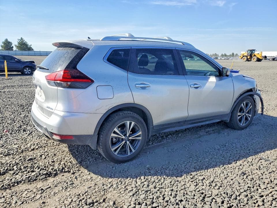 2020 NISSAN ROGUE SV 3