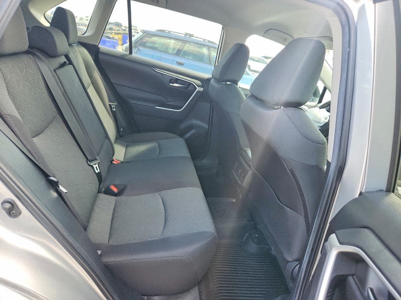 2023 TOYOTA RAV4 XLE 11
